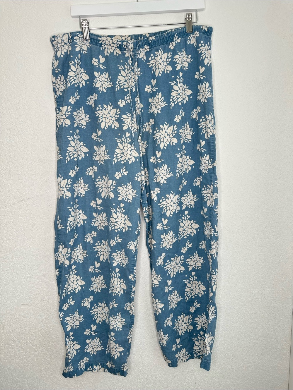 Garnet Hill Blue Floral Lounge Pants M 100% Organic Pima Cotton Pajama Flaws